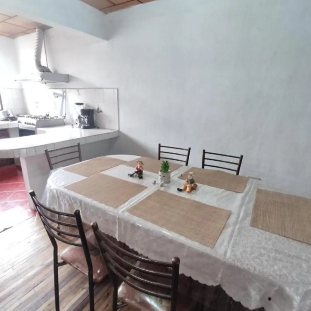 Departamento En Cuenca De 4 Dormitorios Apartamento